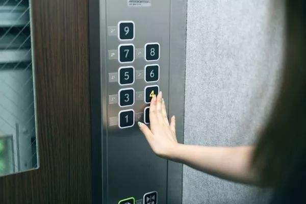 滦县专业电梯安装公司